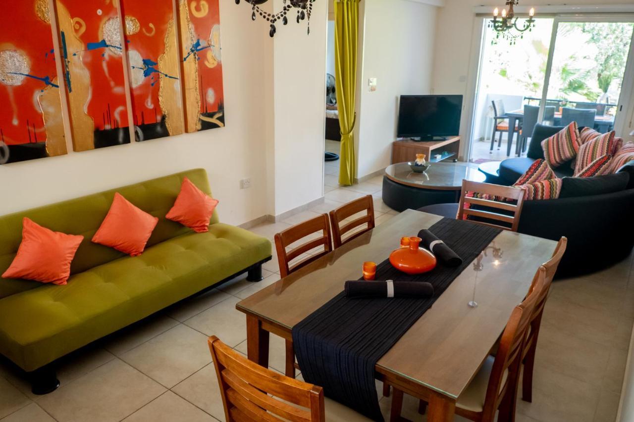 Stylish 2 Bedroom Apartment In Pegia Peyia Extérieur photo